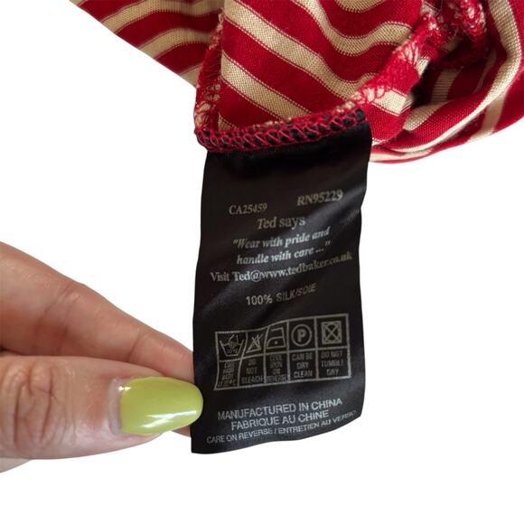 Ted Baker Layered 100% Silk Sleeveless
Floral and Striped Blouse Women’s Medium - Picture 5 of 7